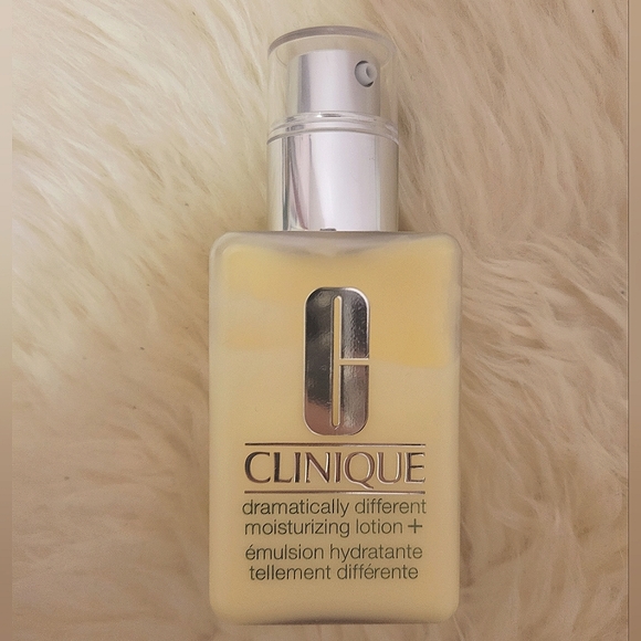 Clinique dramatically different moisturizing lotion - 125ml - Picture 2 of 4